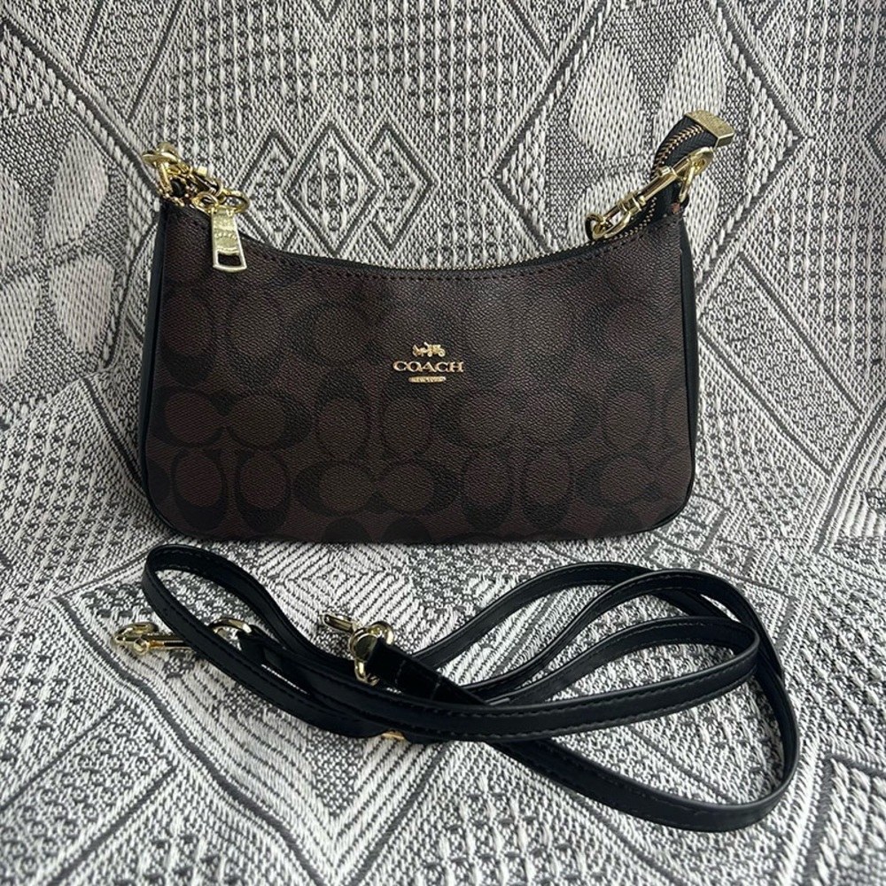 Coach Teri Shoulder Bag In Signature Canvas